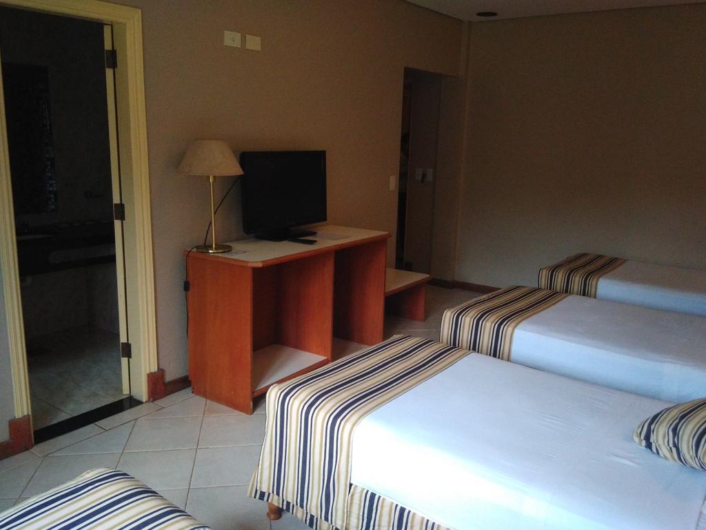 Marcopolo Suites Iguazu Пуерто-Іґуасу Екстер'єр фото