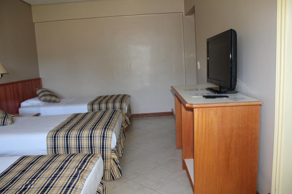 Marcopolo Suites Iguazu Пуерто-Іґуасу Екстер'єр фото